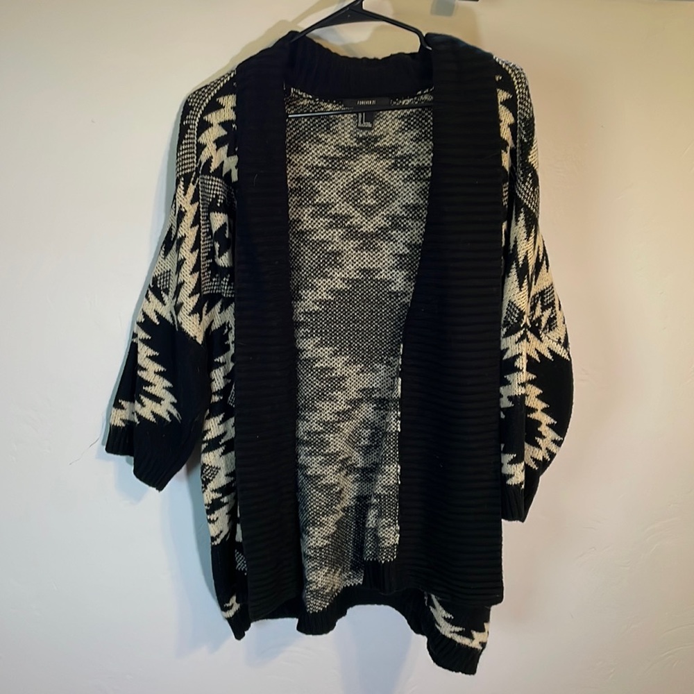 Fun tribal print black and white cardigan shrug